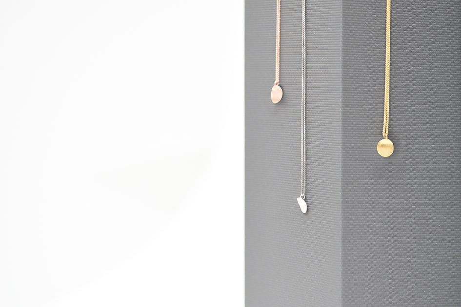 Petite Curl Dot Necklace