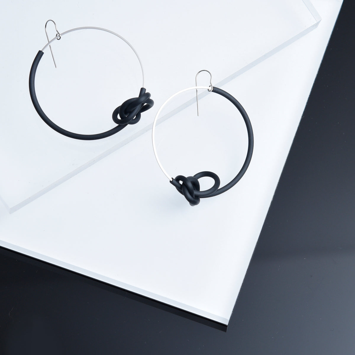 Loopa Earrings