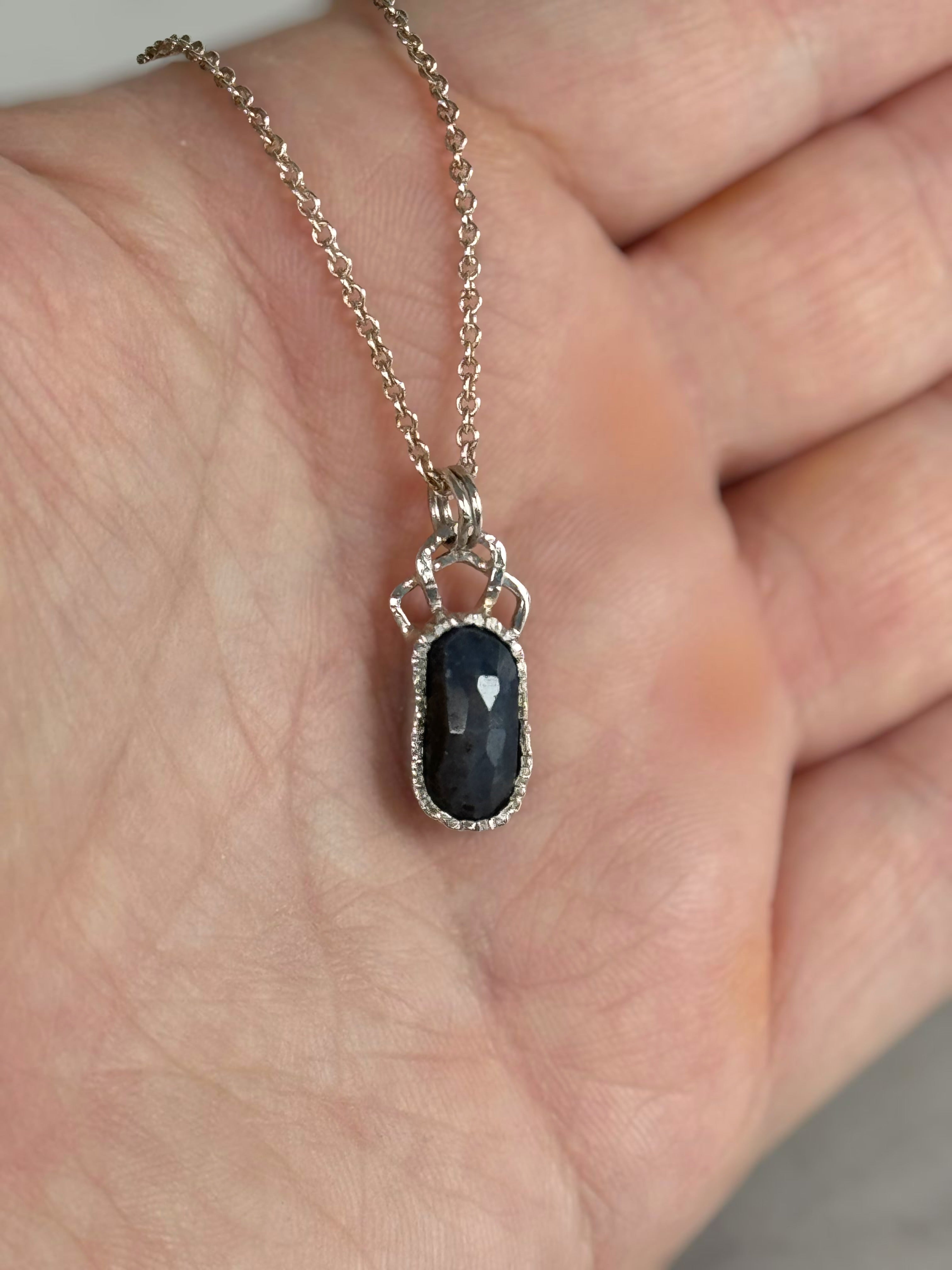 Art Deco Blue Sapphire Necklace
