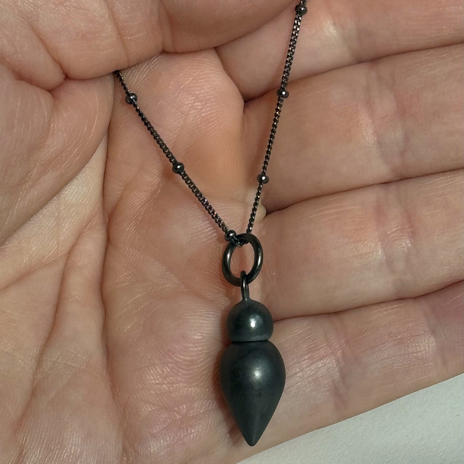 Hematitie Drop Necklace