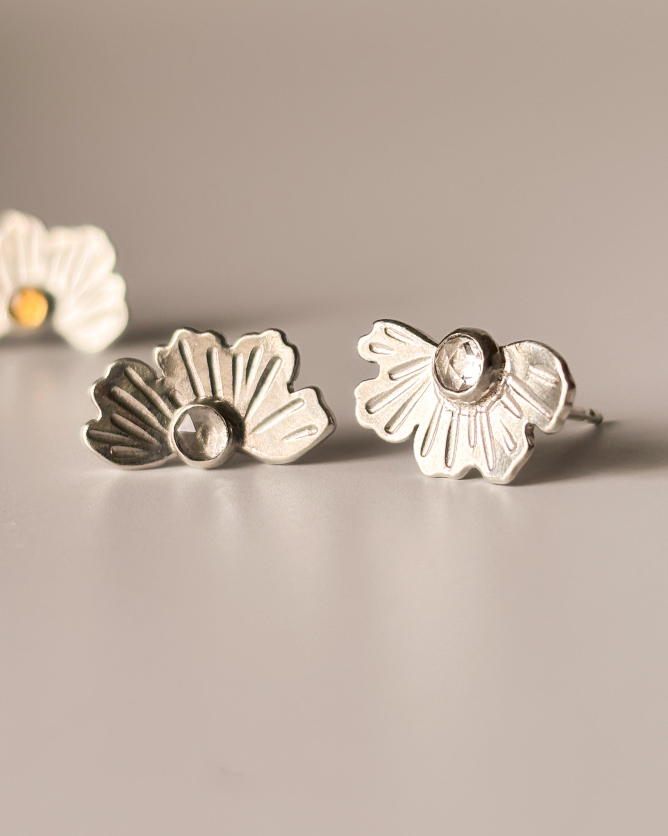 Small Coreopsis Fan Earrings with White Topaz