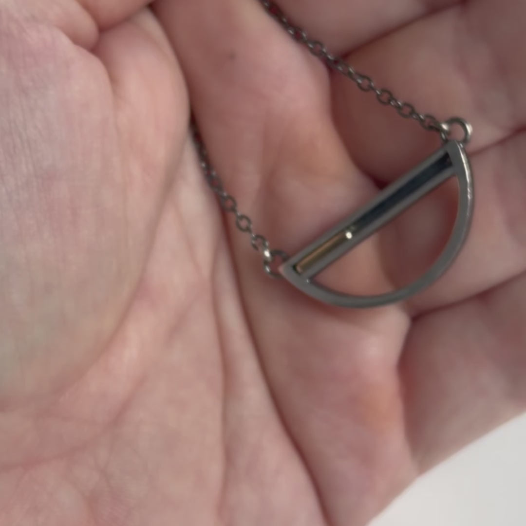 Semicircle Solo Slide Necklace With Gold