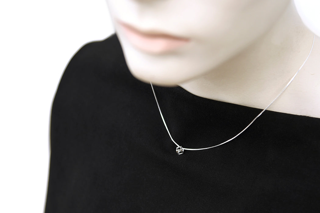 Prisma Necklace