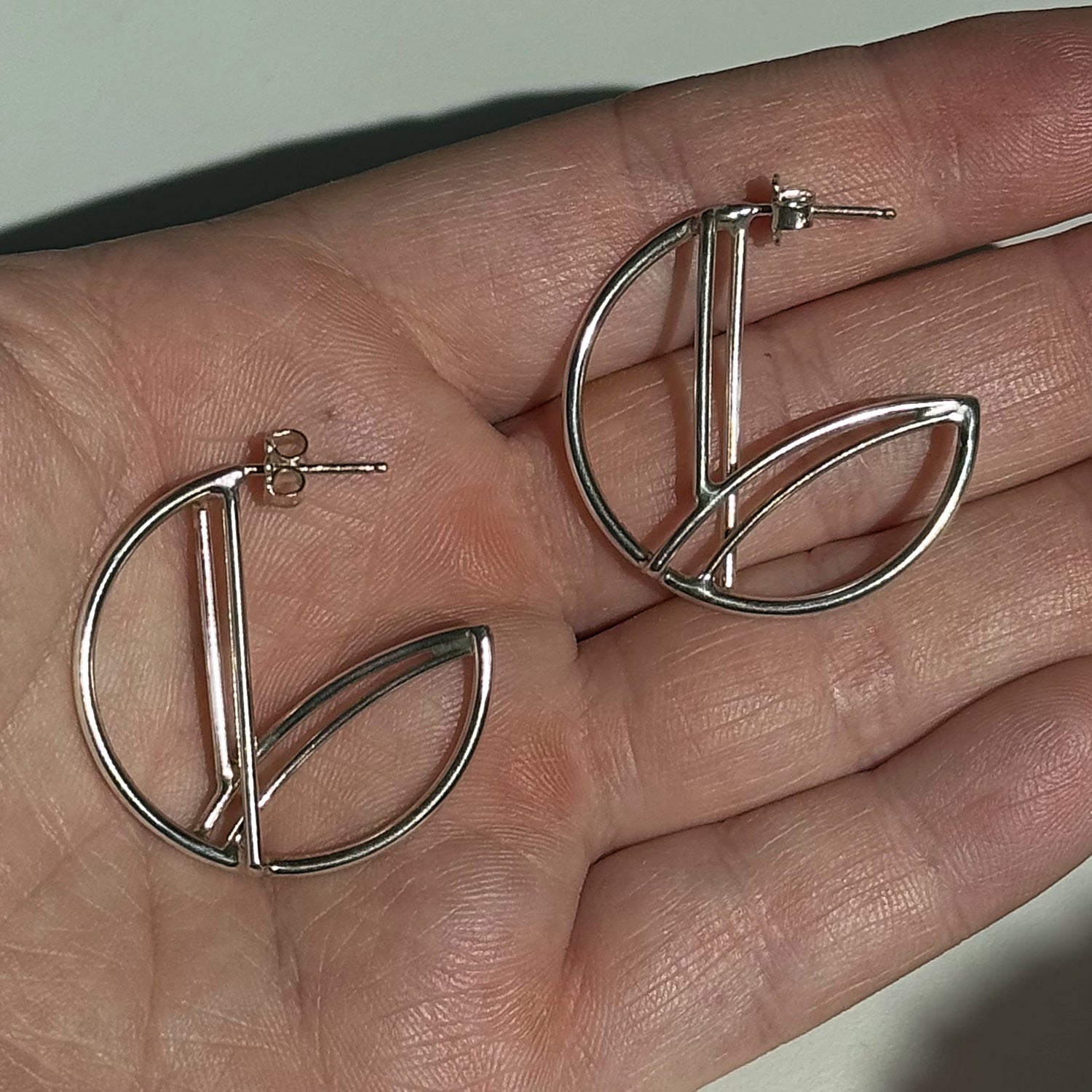 Medium Round Hoops