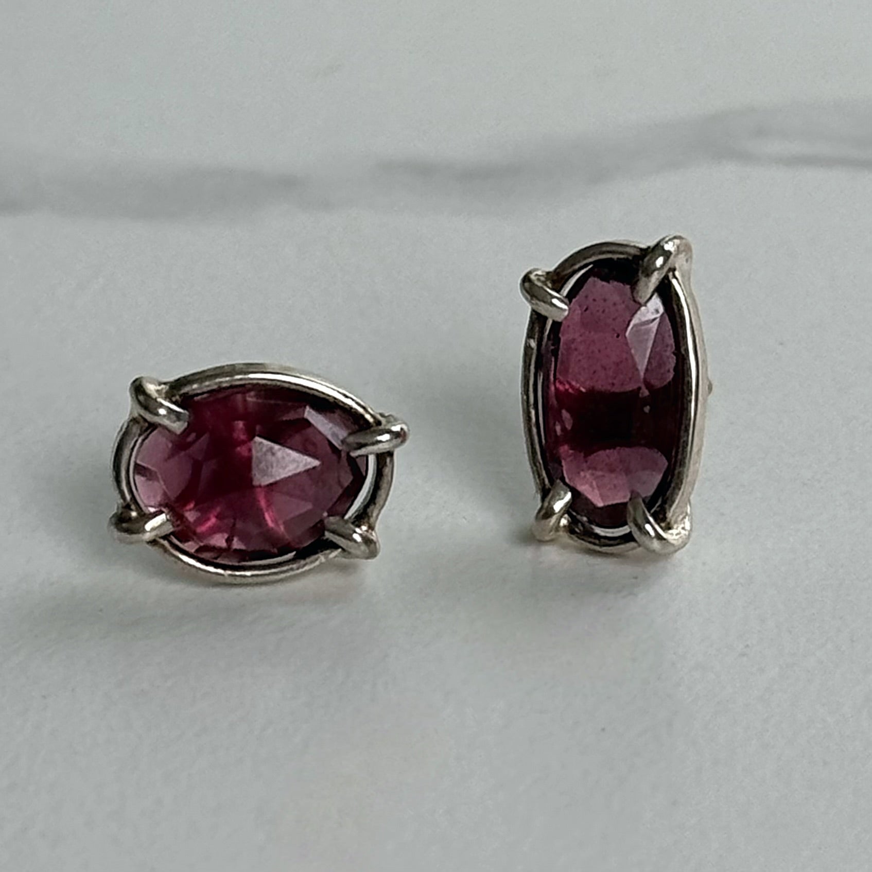 Rhodolite Garnet Studs