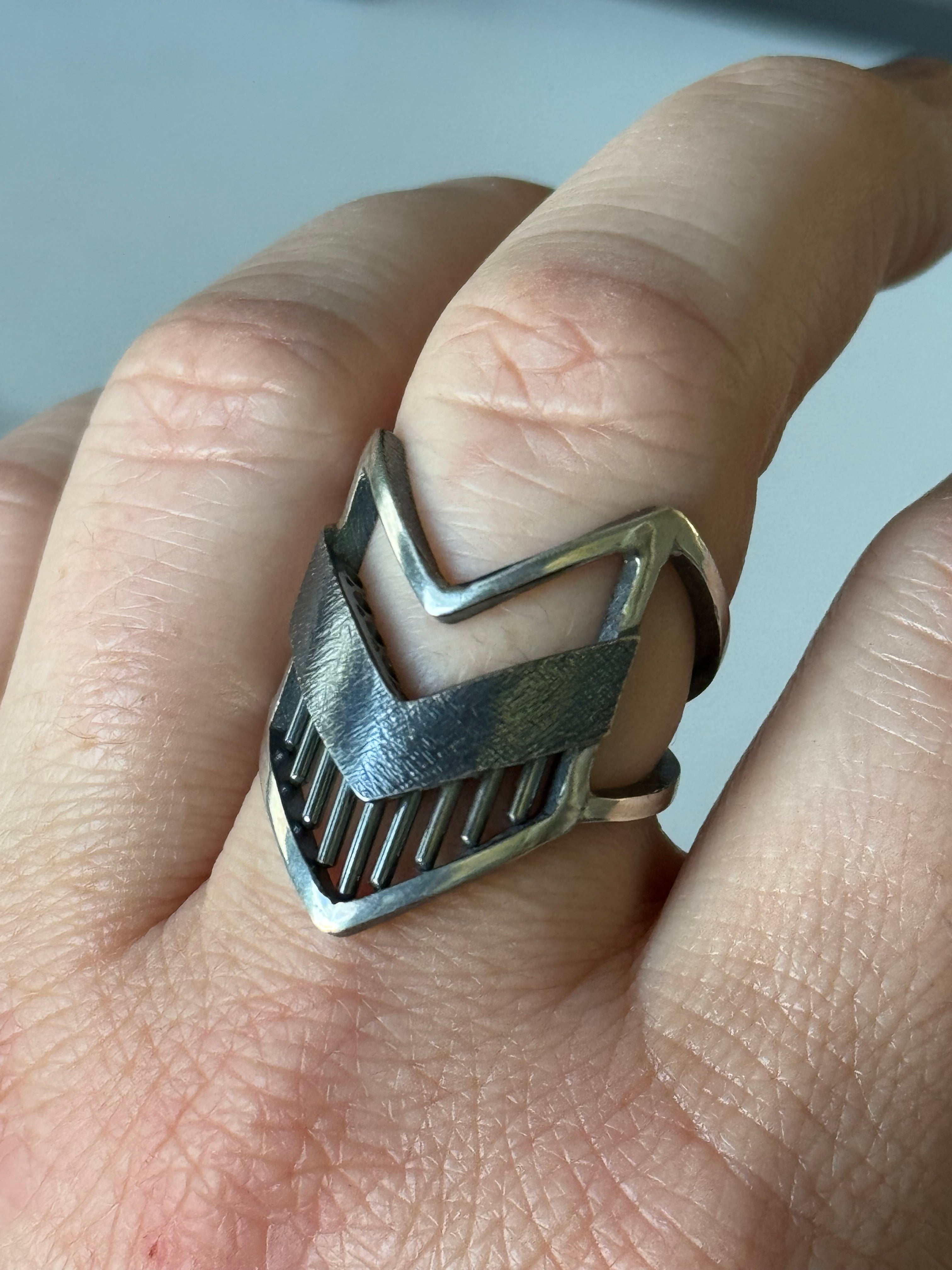 Chevron Respo Ring