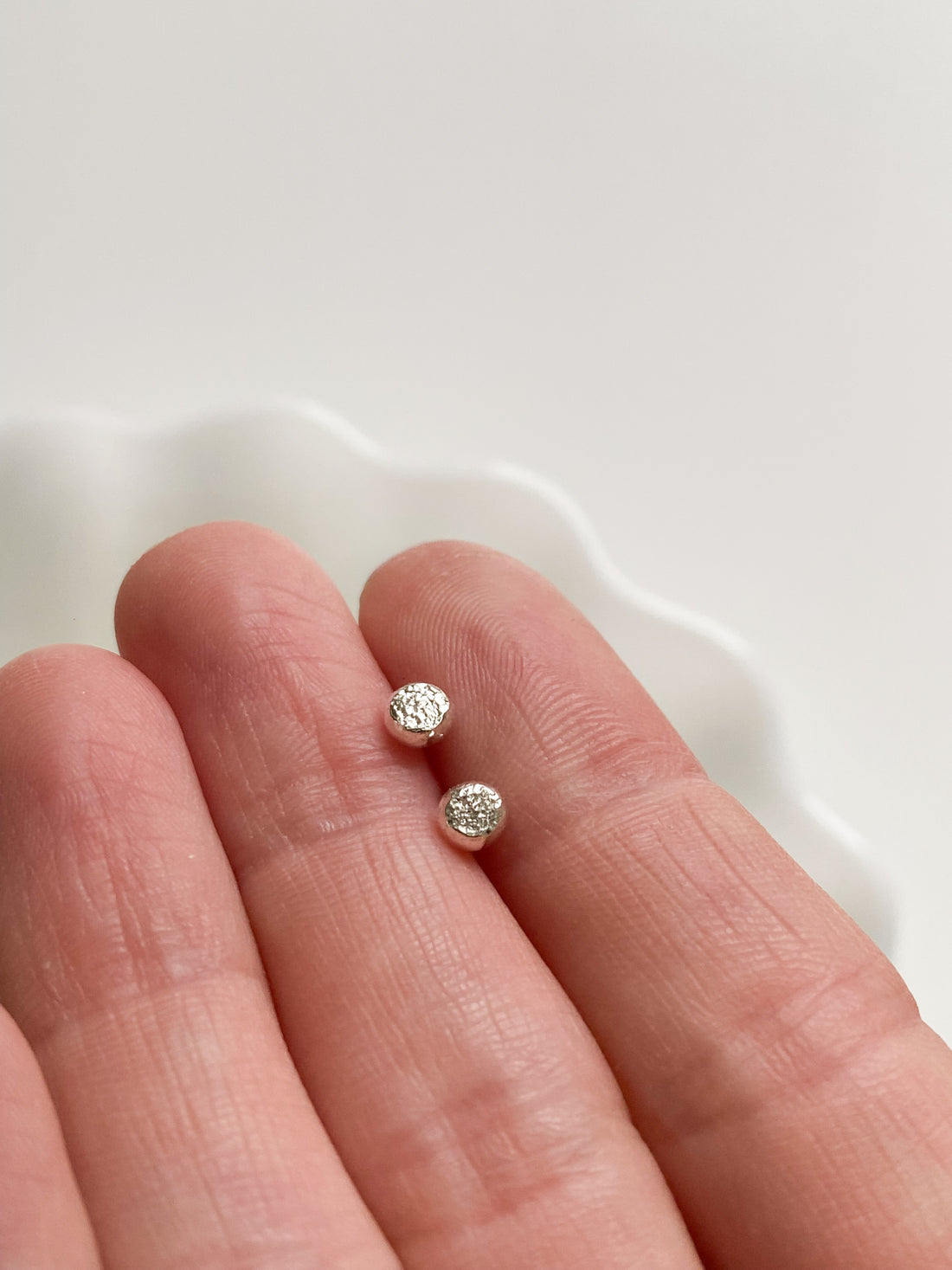 Pollen Studs