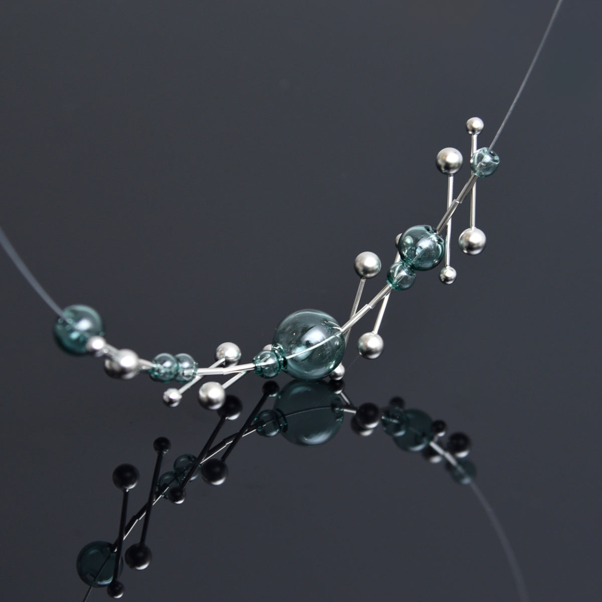 Vevé Necklace