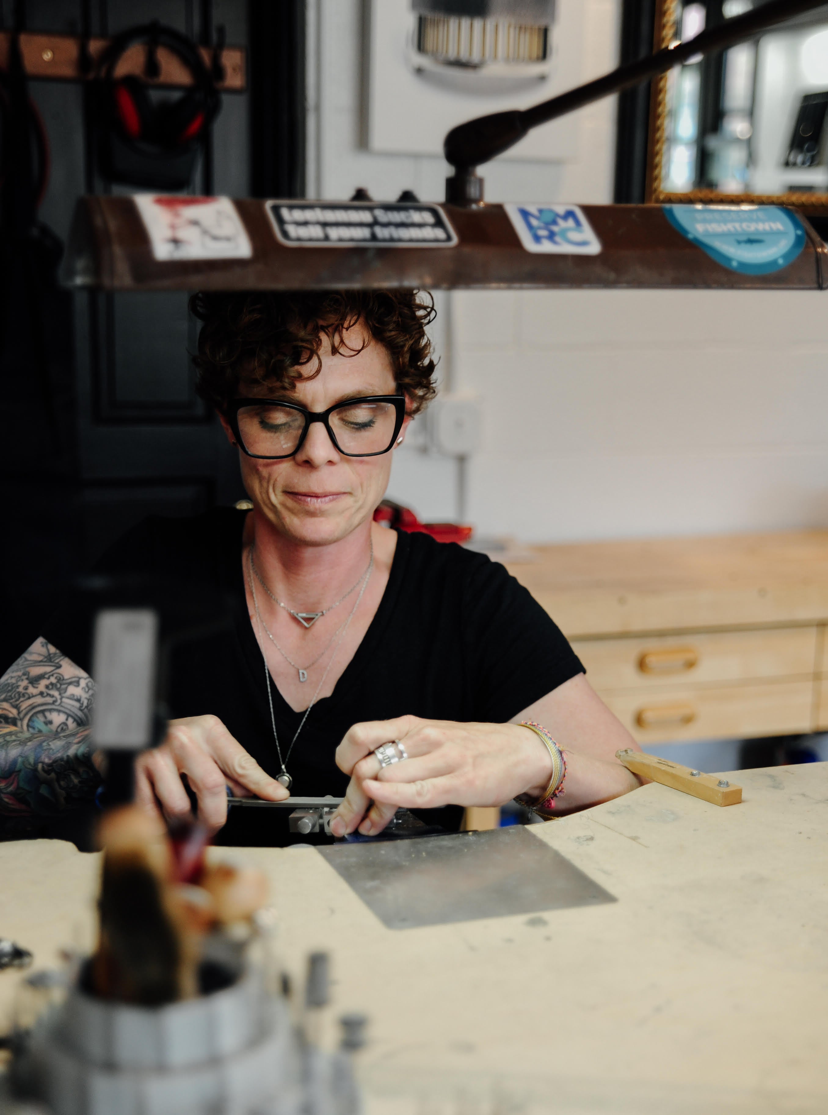 Dana Fear creating handmade jewelry